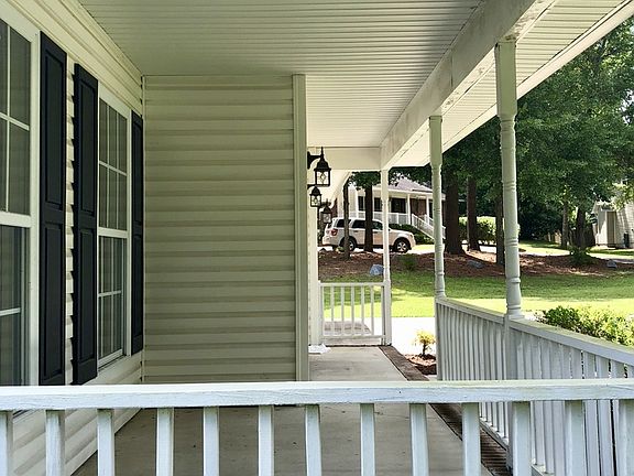 4th image of 804 Pine Valley Ct