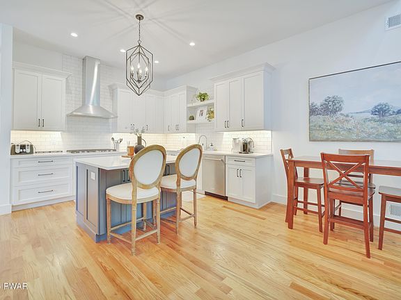 4th image of 16 Matthews Dr