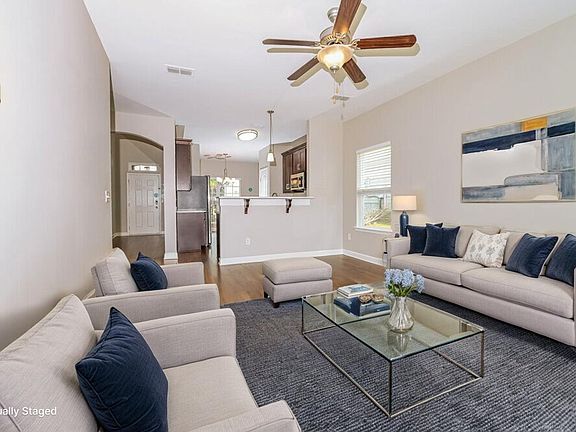 5th image of 8809 Cressent Glen Ct