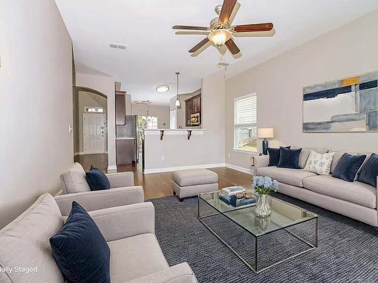 8809 Cressent Glen Ct — Photo 5