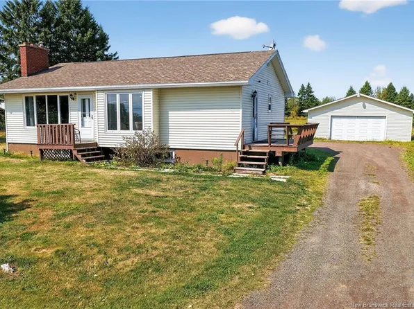 47405 Homestead Rd, Moncton, NB E1G 4K1