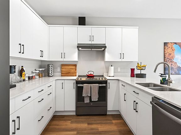 5th image of 2683 Ord Rd #164