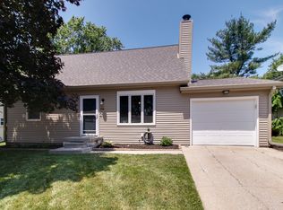 1806 Taft Dr, Normal, IL 61761