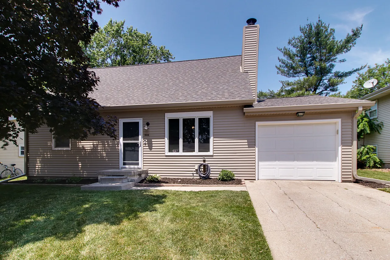1806 Taft Dr photo 1
