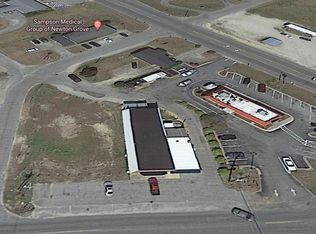 204 Raleigh St, Newton Grove, NC 28366