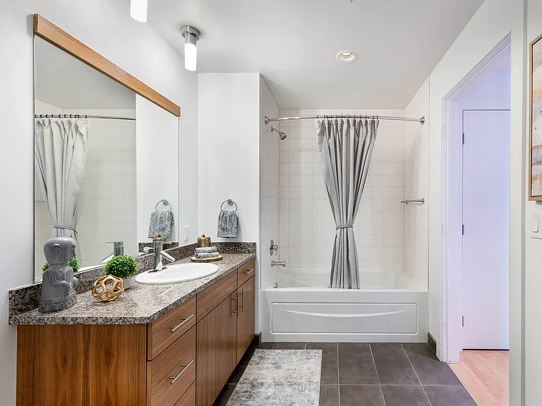Pendant Lighting & Modern Fixtures