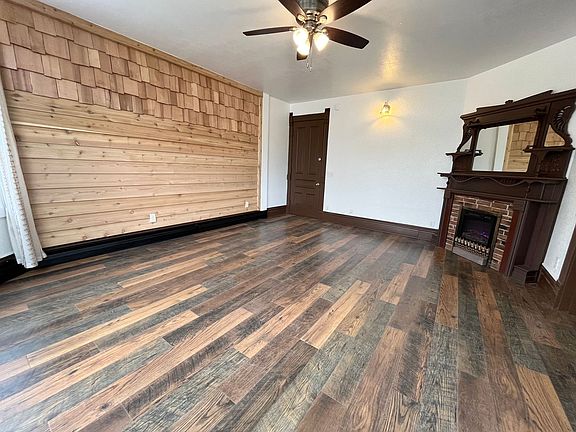 4th image of 800 W 12th St #2