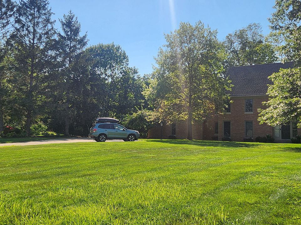 2nd image of 4240 N Riverside Dr