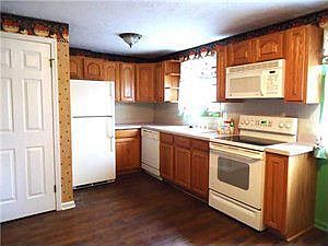 3rd image of 134 Woodlands