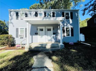 65 Ridgeview Cir, New London, CT 06320