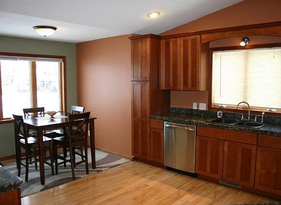 3rd image of 2845 Carver Park Cir