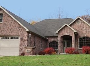154 Briarwood Pl, Dahinda, IL