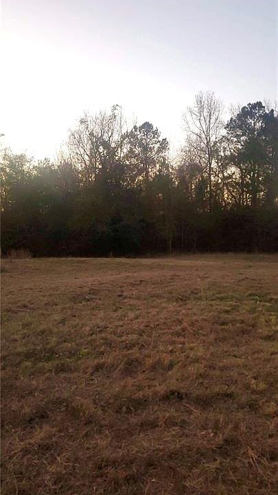 2nd image of 176 Lee Road 940