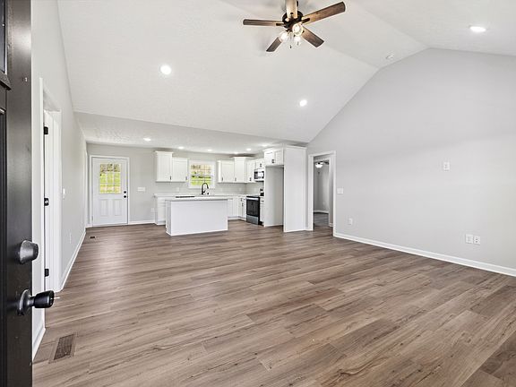 4th image of 1504 Ellie Claire Way