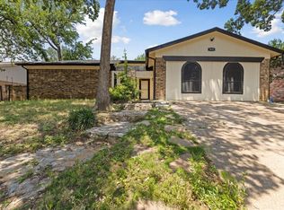 7633 Beckwood Dr, Fort Worth, TX 76112
