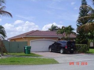 15212 SW 172nd Ter, Miami, FL 33187