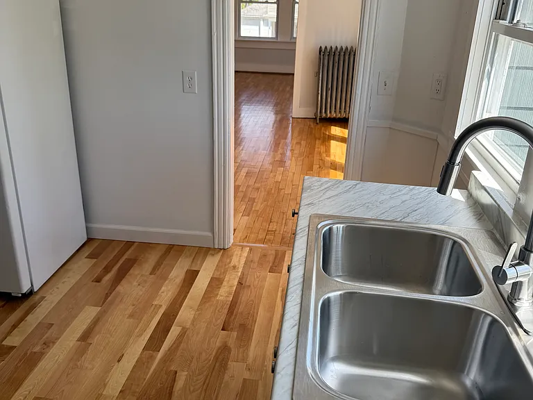 20-24 Devonshire St #2 — Photo 4