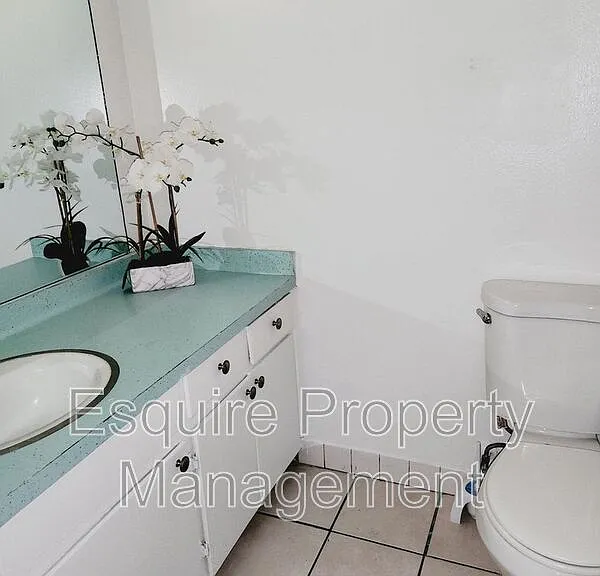 2064 N Ventura Rd #4 — Photo 8
