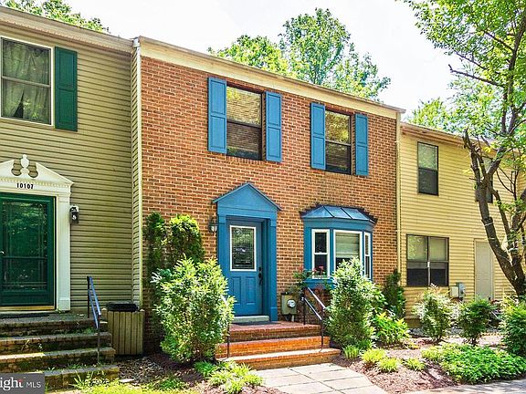 3rd image of 10105 Pleasant Fields Ct