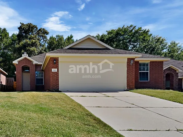 2313 Highland Crossing Dr, Conroe, TX 77304