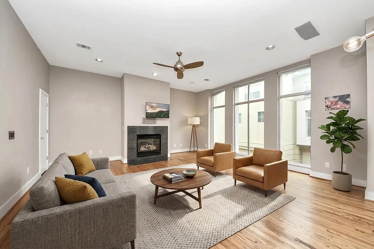 3 bed, 3.5 bath, 2510 sqft, $3,250 — Photo 1