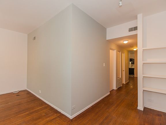5th image of 3454 N Elaine Pl APT 1
