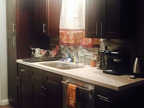 3rd image of 6339 Morse Ave APT 104