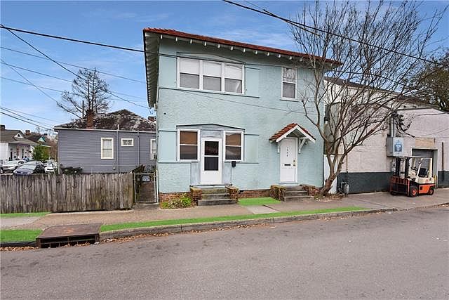 1st image of 1406 Mystery St