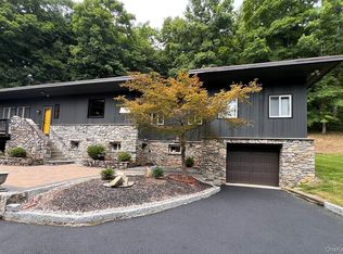 16 Briar Hill Road, Hopewell Junction, NY 12533
