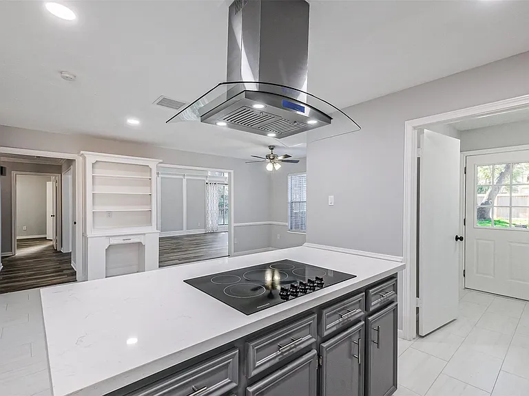 20506 Park Pine Dr — Photo 22