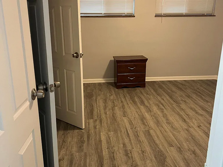 1120 Towne St #1 — Photo 6