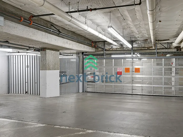 1420 Terry Ave #906 — Photo 11