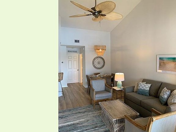 4th image of 6368 Huntington Lakes Cir APT 203