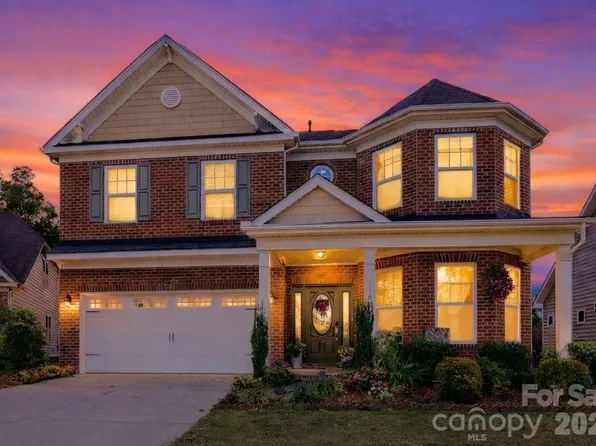 318 Willow Tree Dr, Rock Hill, SC 29732