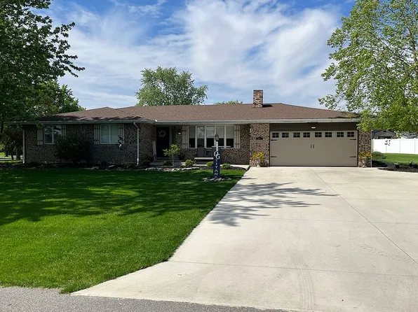 209 Charloe Cir, Ottawa, OH 45875