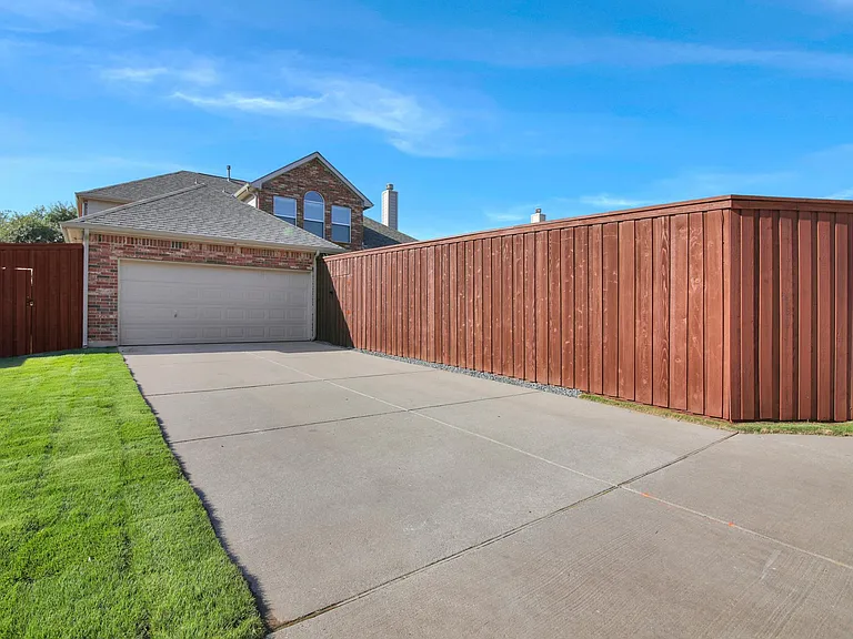 1615 Bryce Canyon Ln — Photo 39