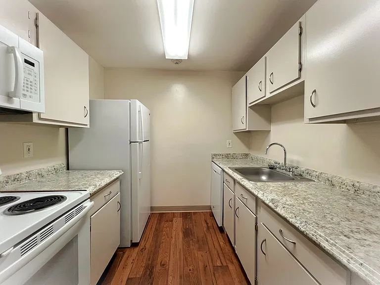 Example of Base/Standard Kitchen for All Floorplans