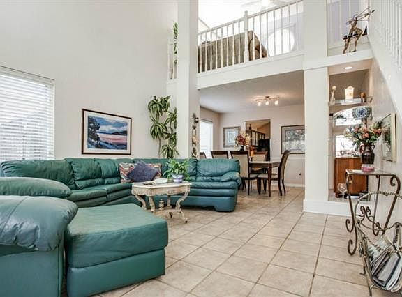 3rd image of 709 Marble Canyon Cir