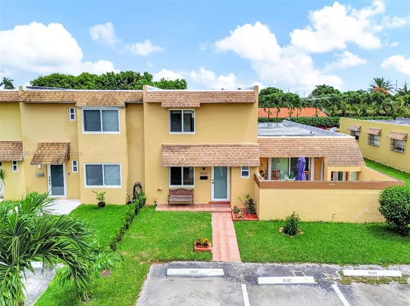 9537 SW 20th Ter, Miami, FL 33165