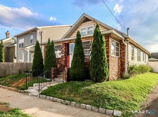 65 Fleet St, Bridgeport, CT 06606