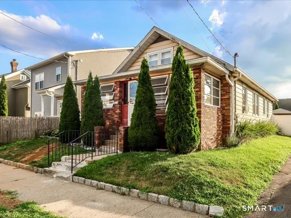65 Fleet Street, Bridgeport, CT 06606