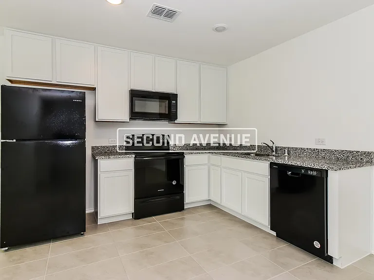 167 Sunflower St — Photo 3
