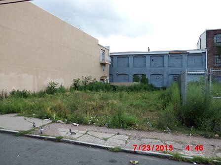 2nd image of 33 Clark St