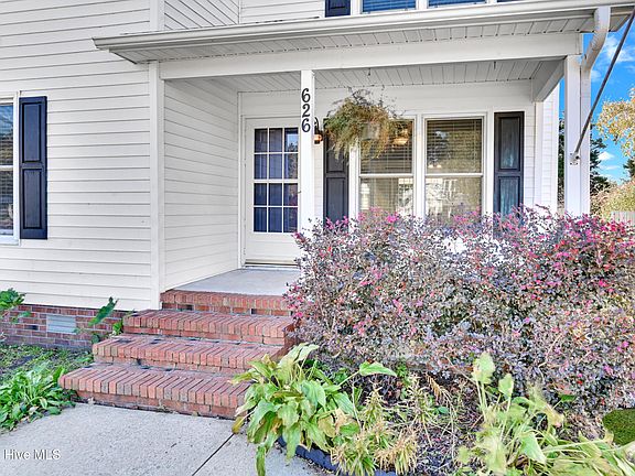 5th image of 626 Winterfield Drive