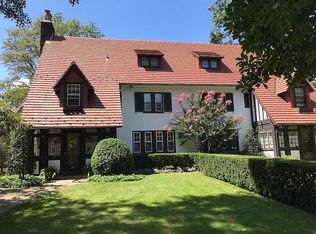 97 Puritan Ave, Forest Hills, NY 11375