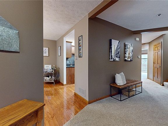 4th image of 111 Baywood Ave