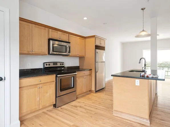 Portland Place, 44 Portland Ave, Dover, NH 03820