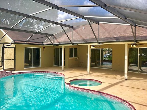 2nd image of 1006 Muirfield Ct