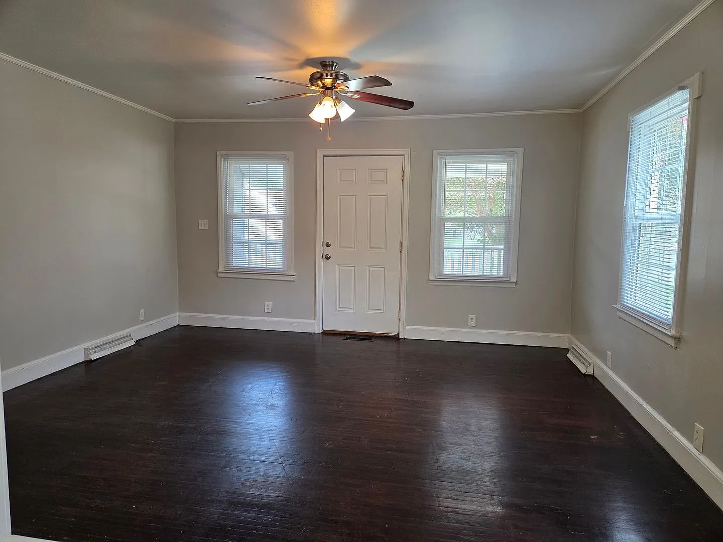Three Bedroom Home in Gastonia — Photo 2