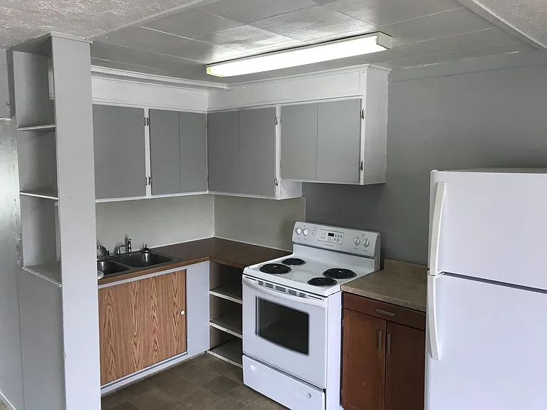 220 Doty St — Photo 19